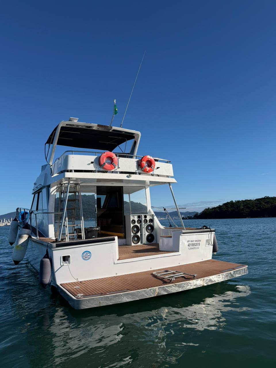 Lancha Tecnomarine 50 pés em Balneário Camboriú