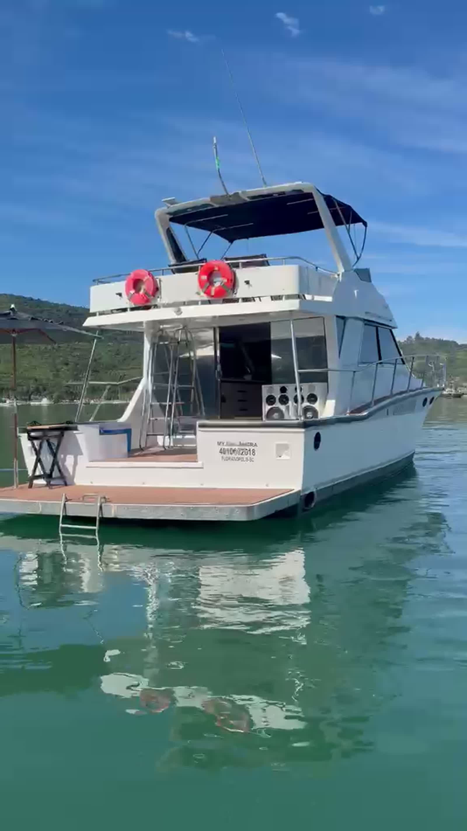 Lancha Tecnomarine 50 pés — foto 4