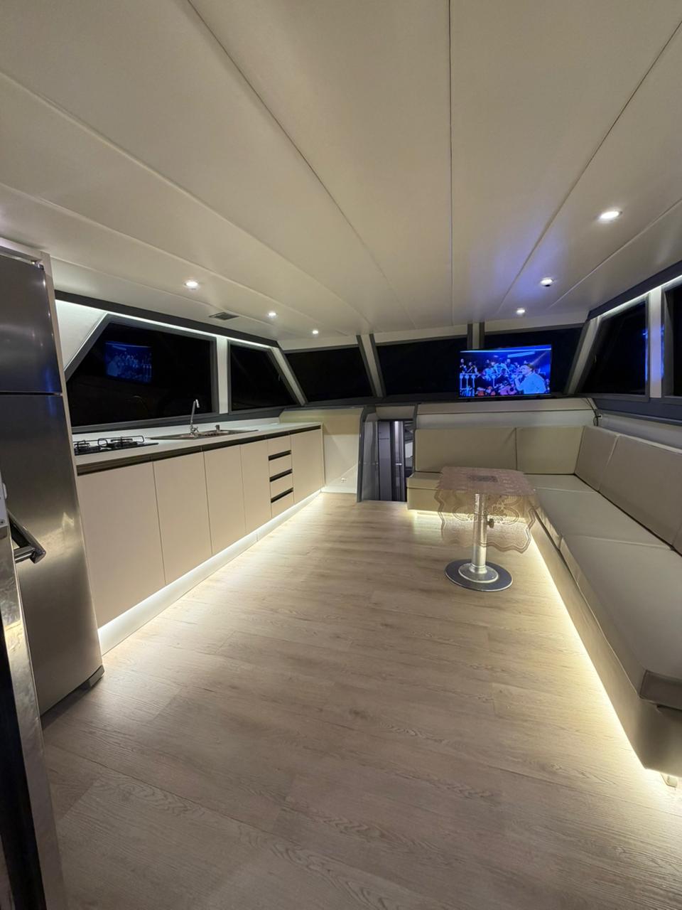Lancha Tecnomarine 50 pés — foto 3